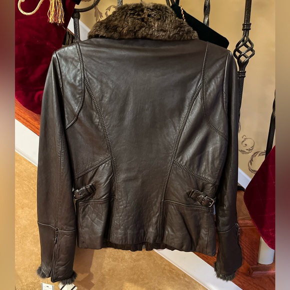 Women’s NWT Andrew Mark Fur And Leather Coco Brown Zipper Up Jacket Size Medium - Picture 7 of 13